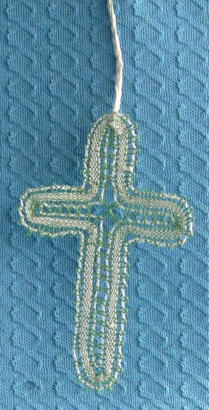 geklöppeltes Kreuz grün