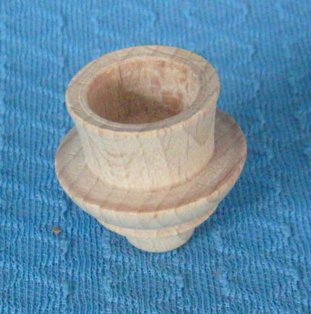 große Holztüllen für Puppenkerzen große Holztüllen für Puppenkerzen