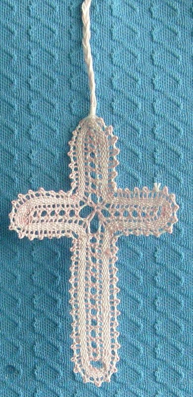 geklöppeltes Kreuz rosa geklöppeltes Kreuz rosa
