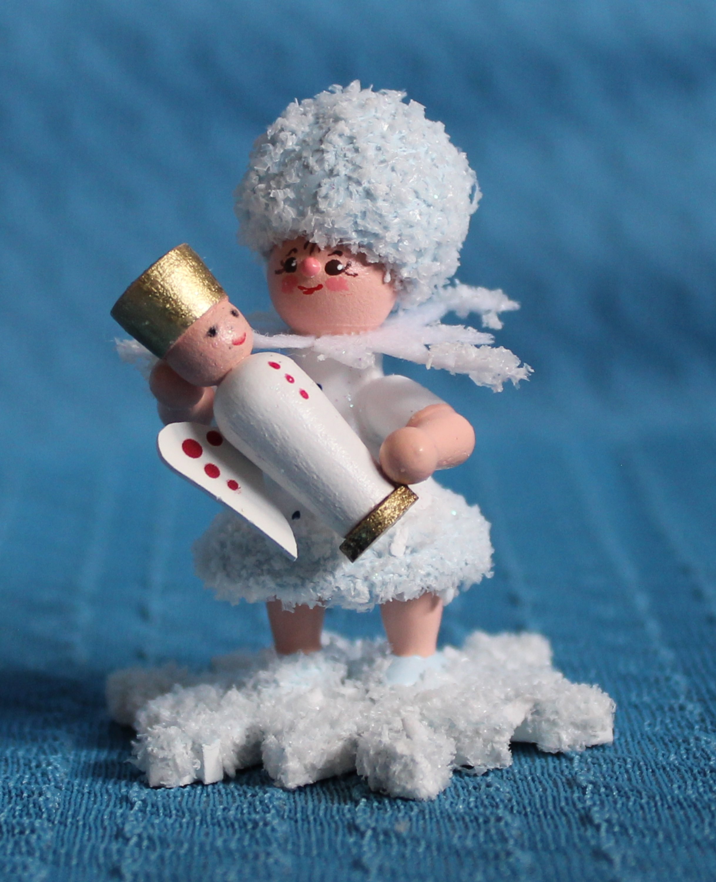 Schneeflöckchen mit Engel - 1 Stück vorrätig