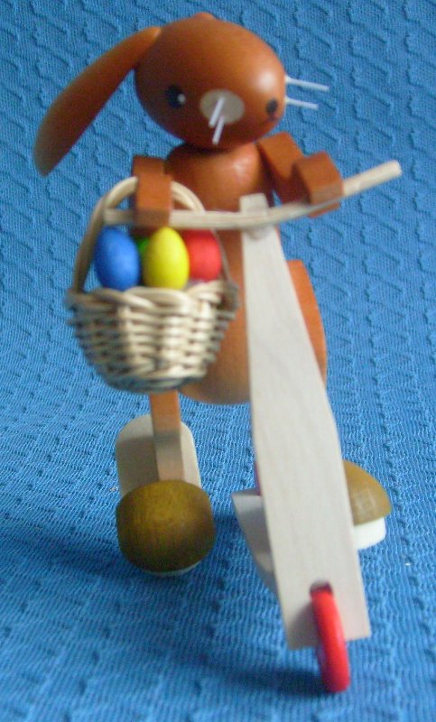 Hase mit Roller - Restbestand 1 Stück